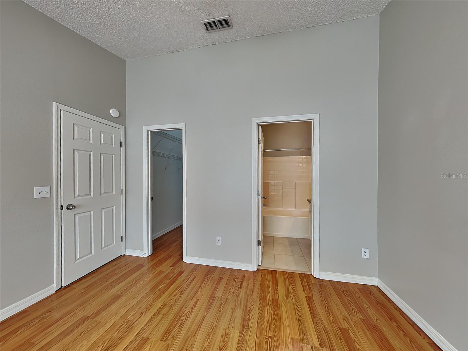 WOODRIDGE PH II SUB - Residential Lease