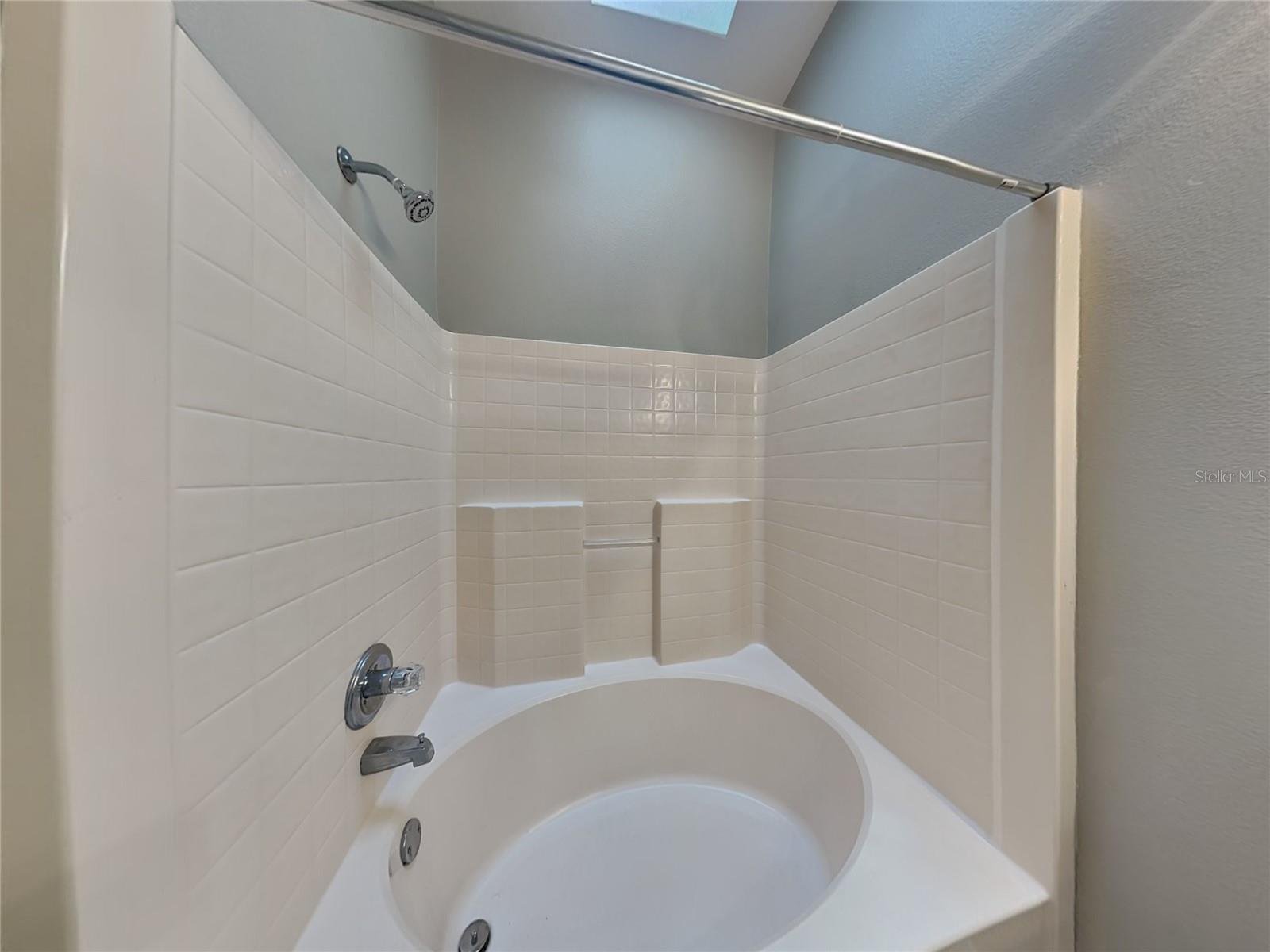 WOODRIDGE PH II SUB - Residential Lease