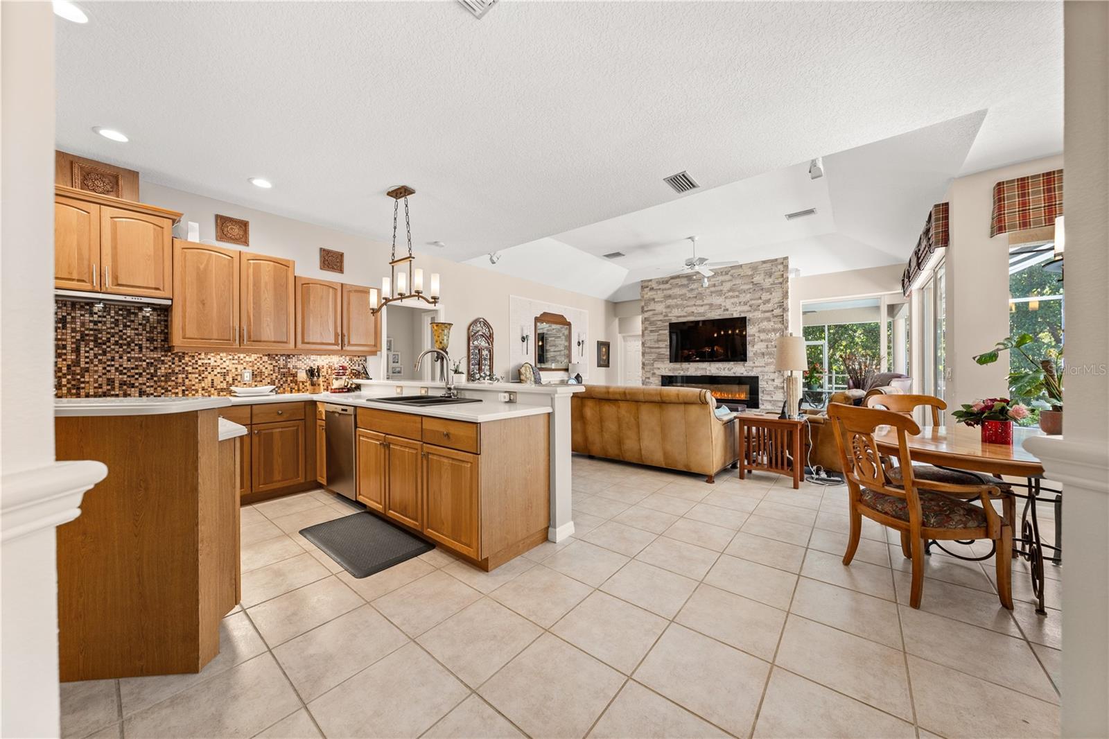 EDGEWATER VILLAGE SUBPHASE B - Residential