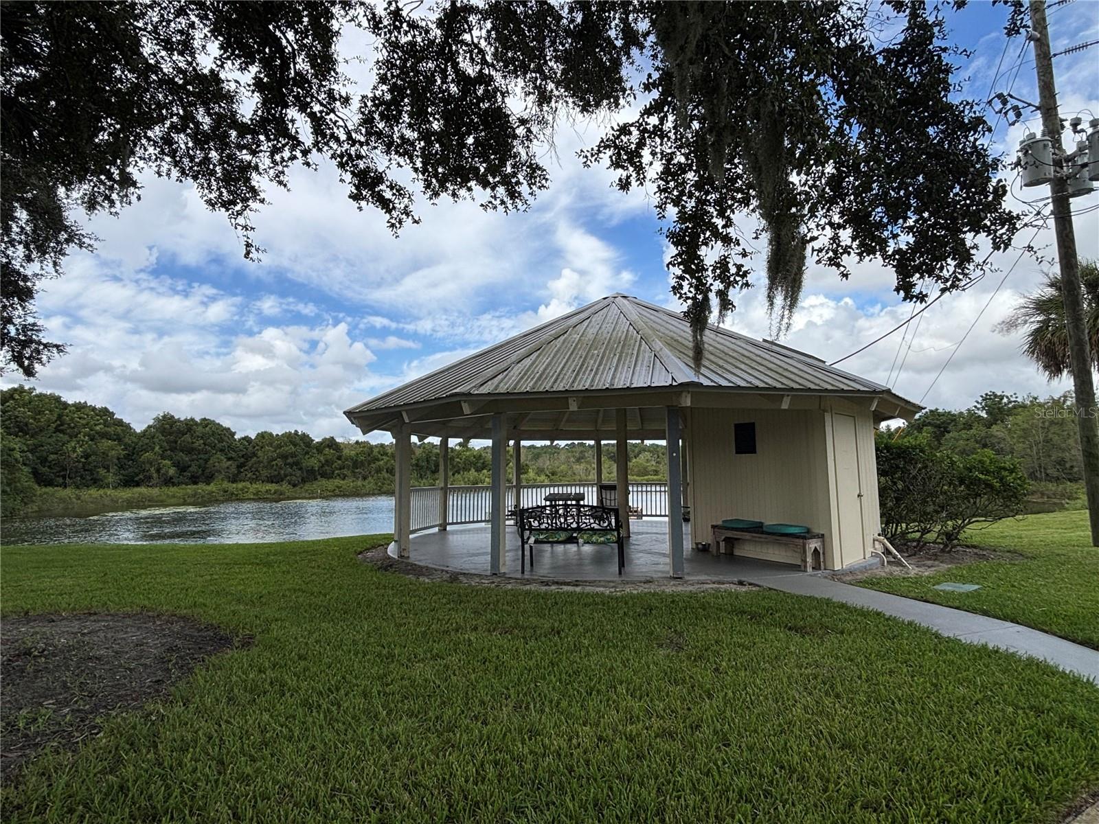 ZELLWOOD STATION COOP MH PARK - Residential