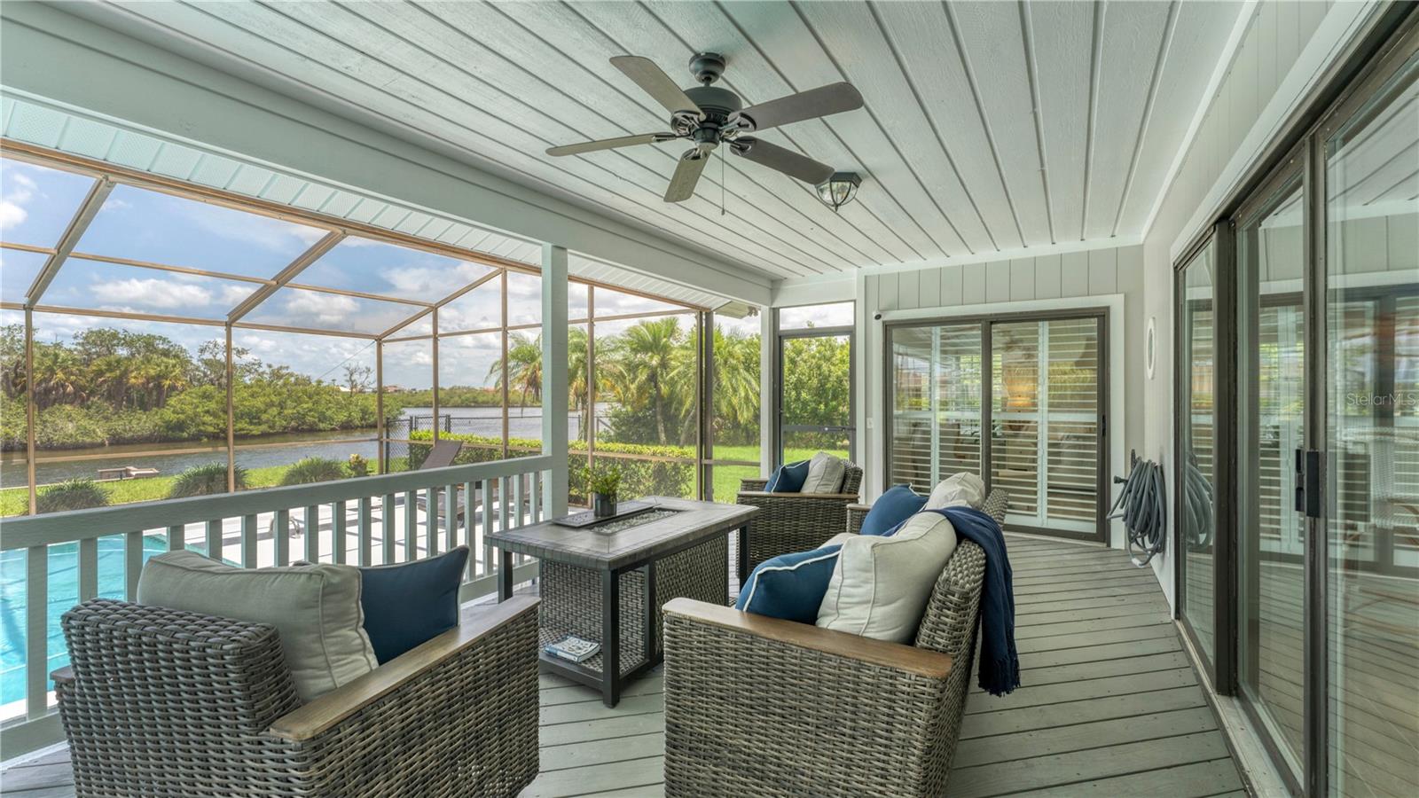 GULF HARBORS WOODLANDS - Residential