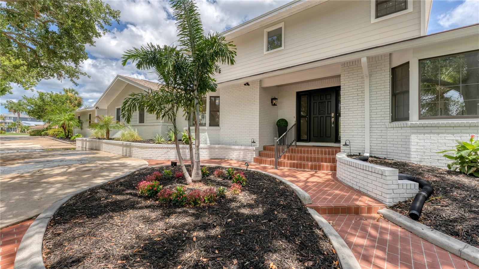 GULF HARBORS WOODLANDS - Residential