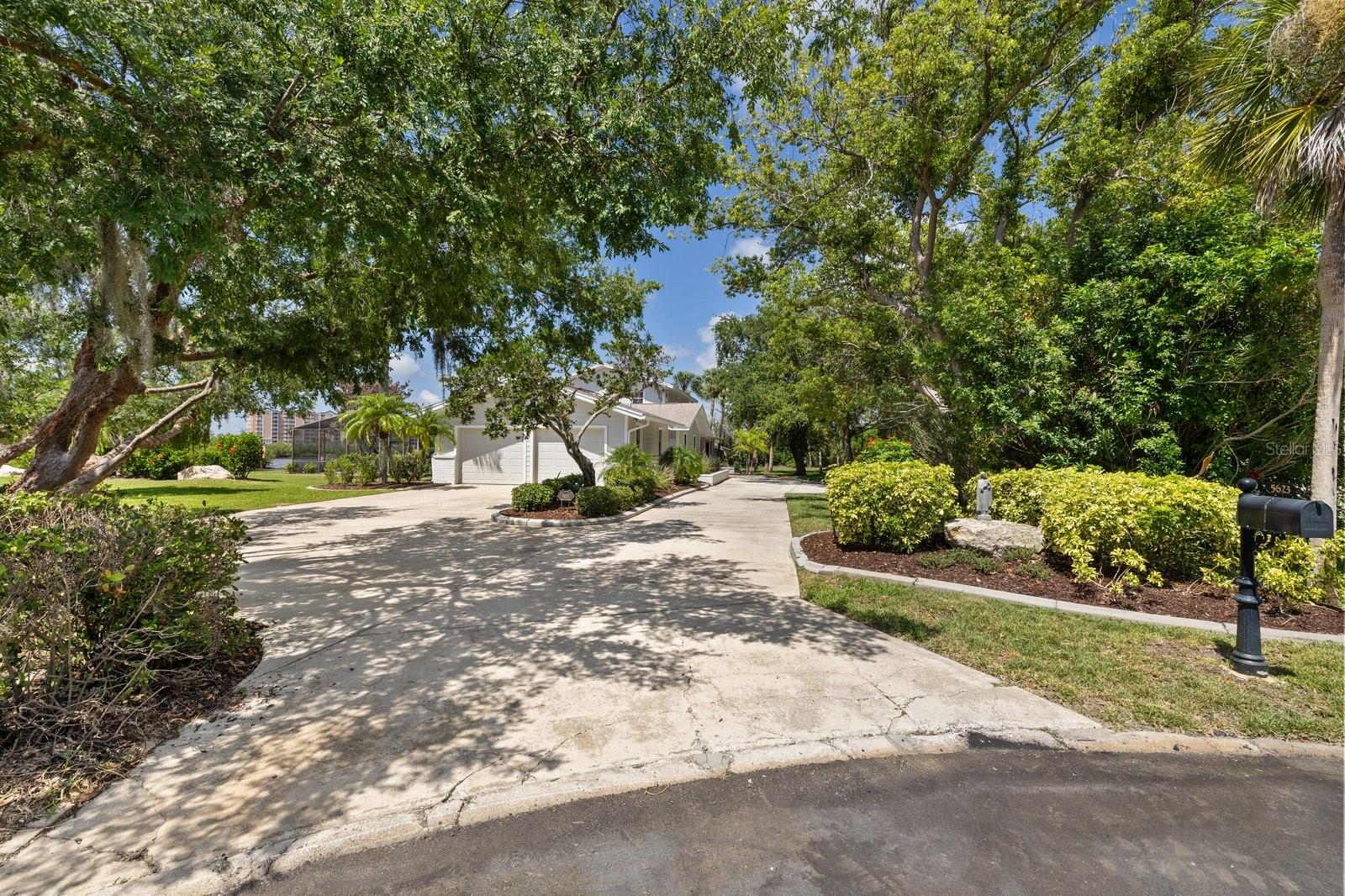 GULF HARBORS WOODLANDS - Residential