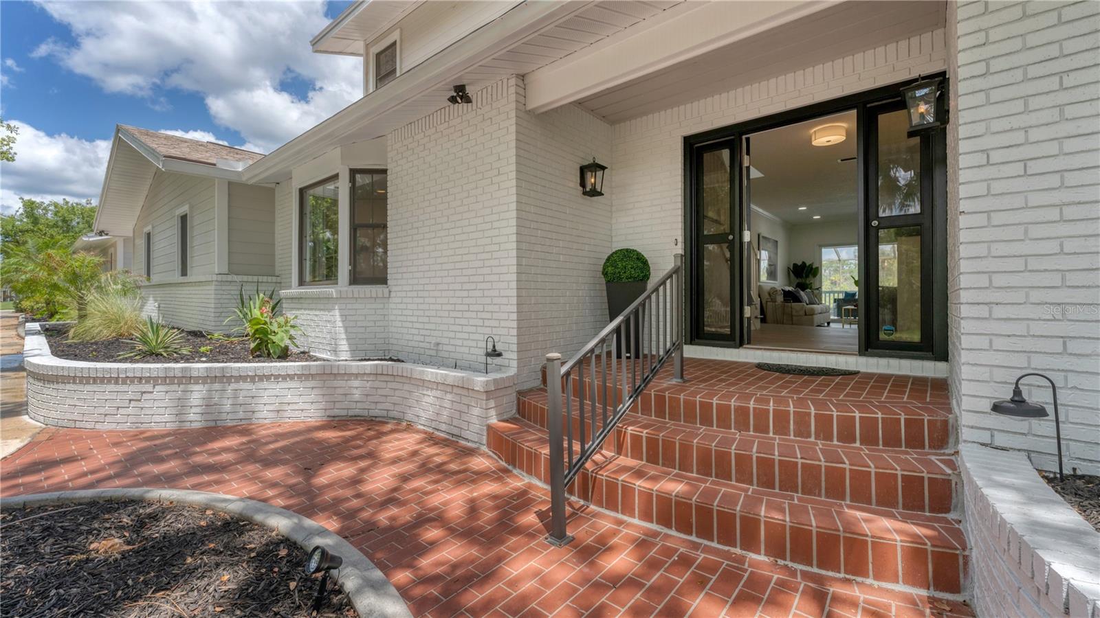 GULF HARBORS WOODLANDS - Residential