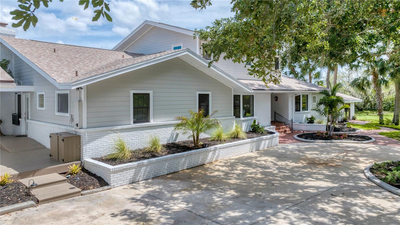 GULF HARBORS WOODLANDS - Residential