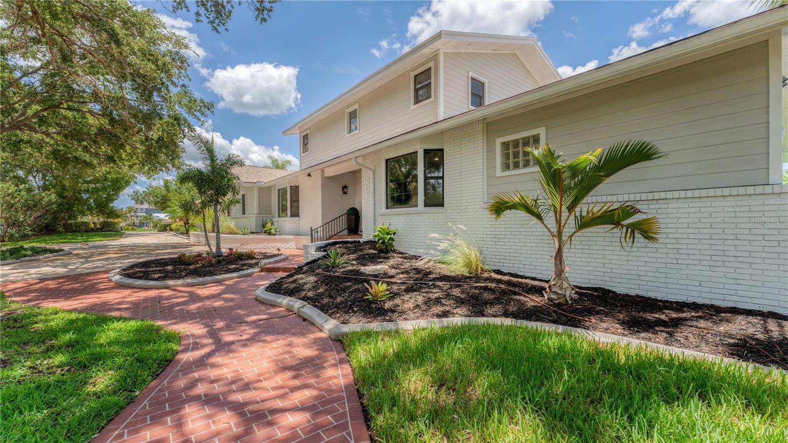 GULF HARBORS WOODLANDS - Residential
