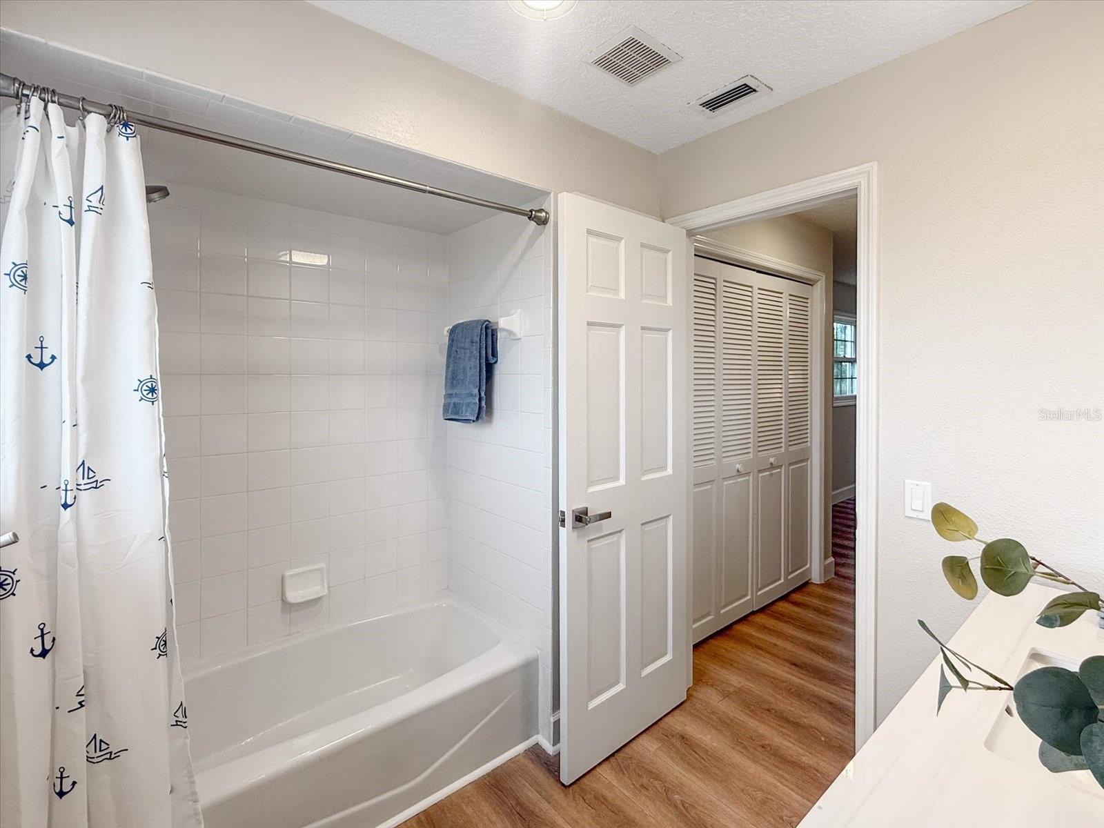 GULF HARBORS WOODLANDS - Residential