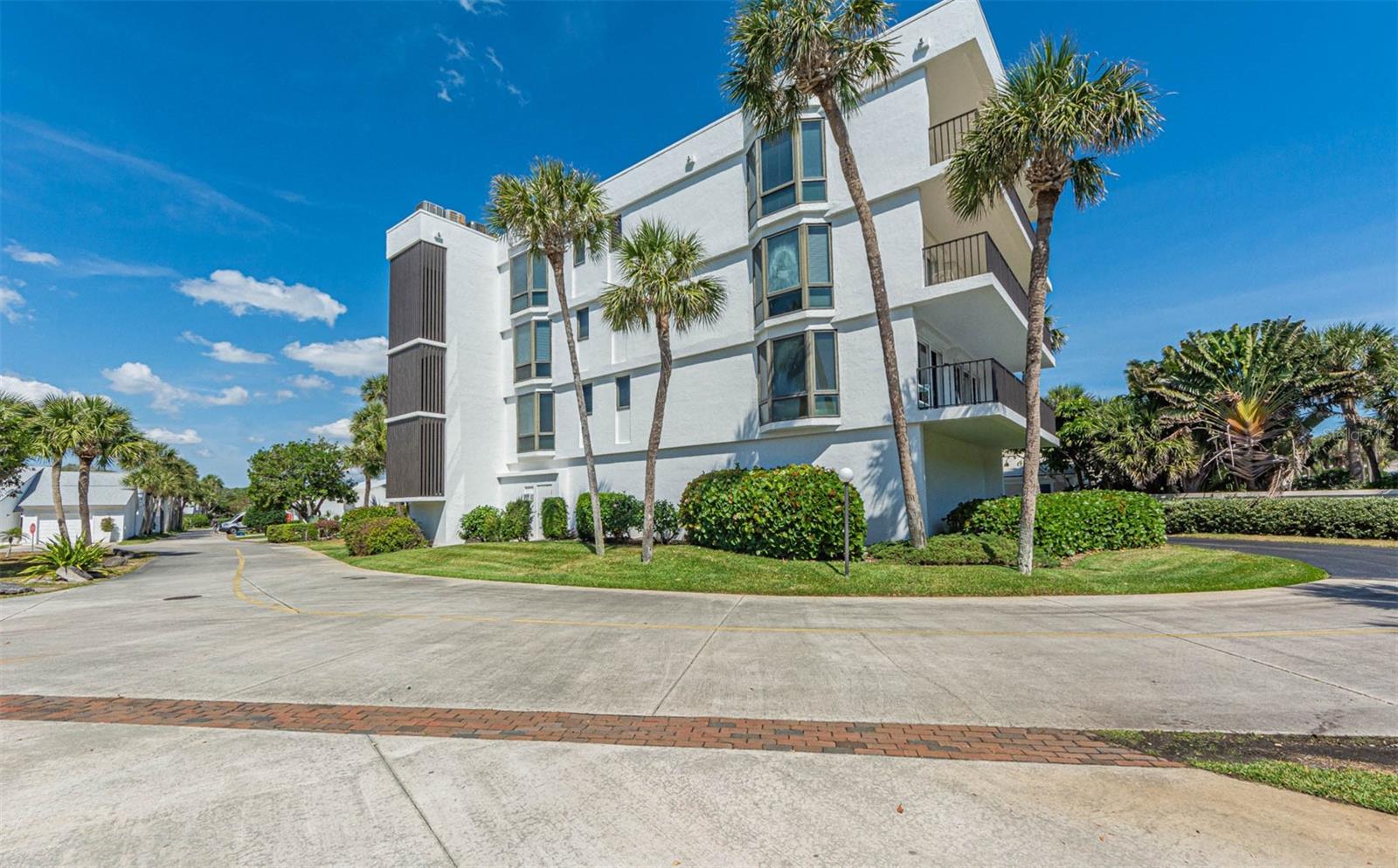 FOUNTAINS CONDO - Residential