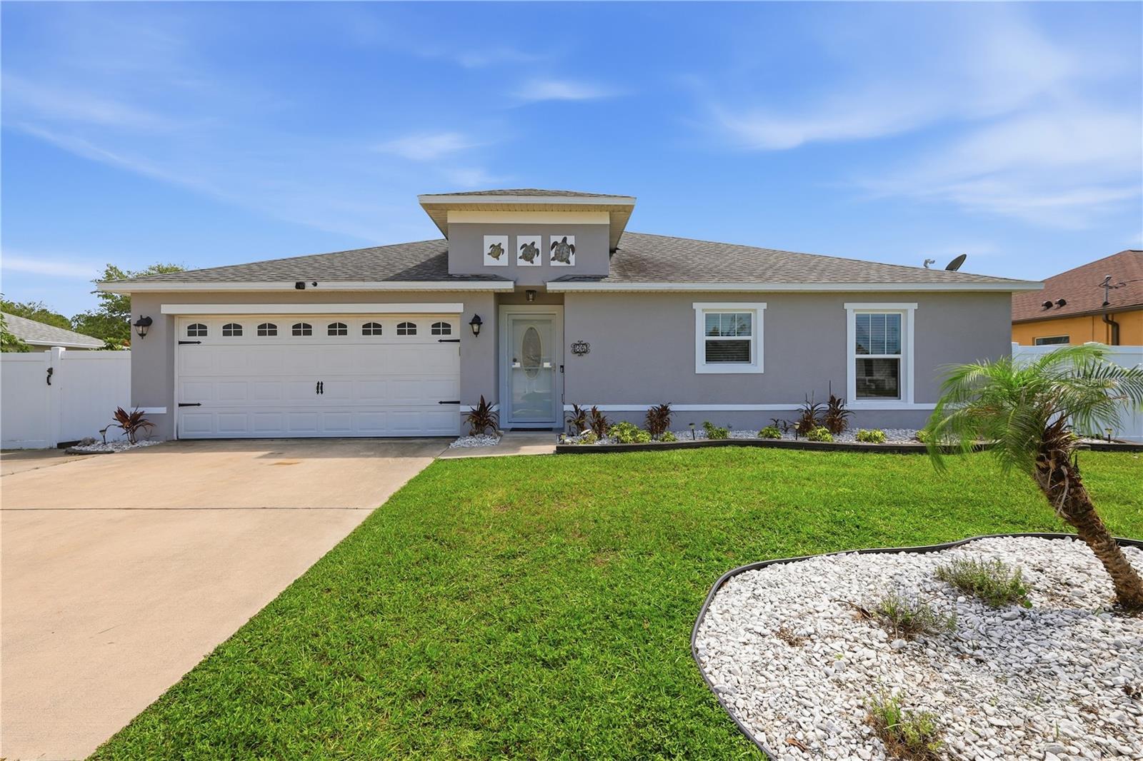 PLAT OF ROYAL PALMS - Residential