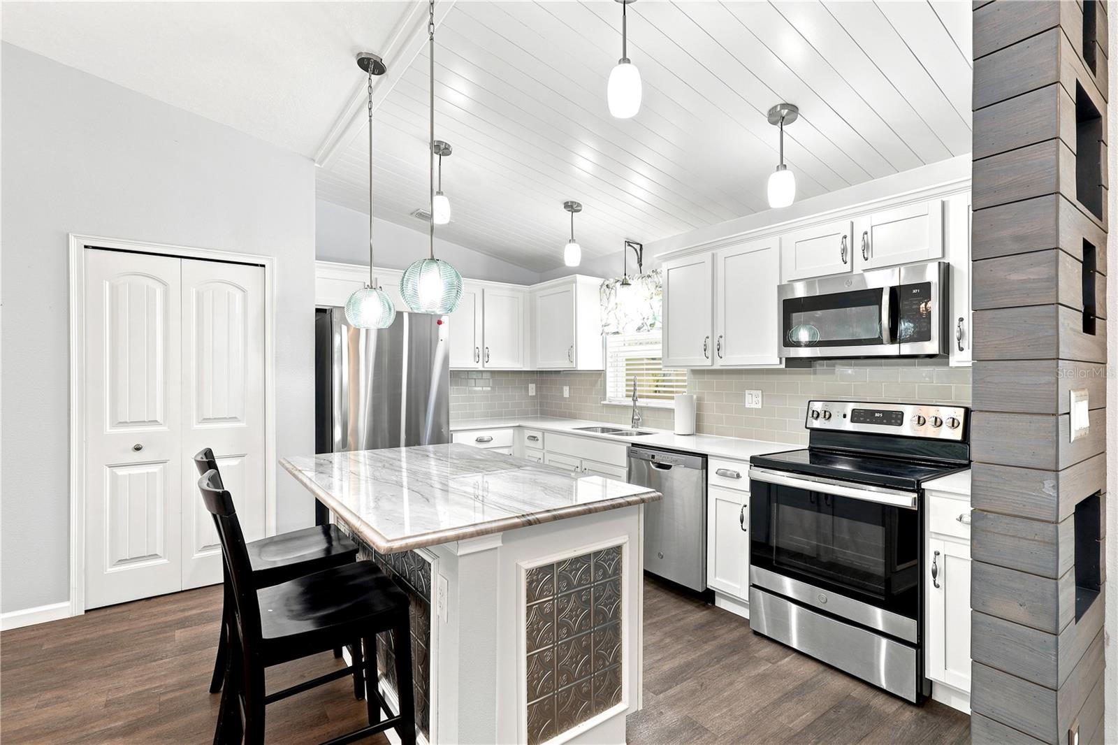 PLAT OF ROYAL PALMS - Residential