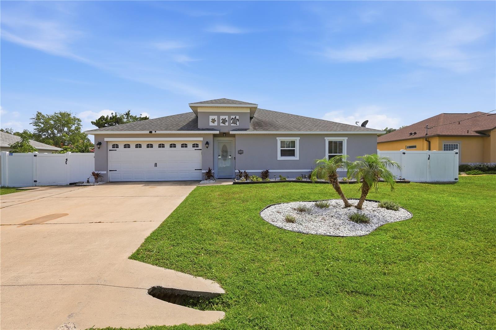 PLAT OF ROYAL PALMS - Residential