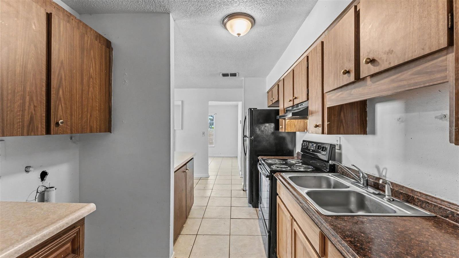 LAKE BONNET HILLS - Residential
