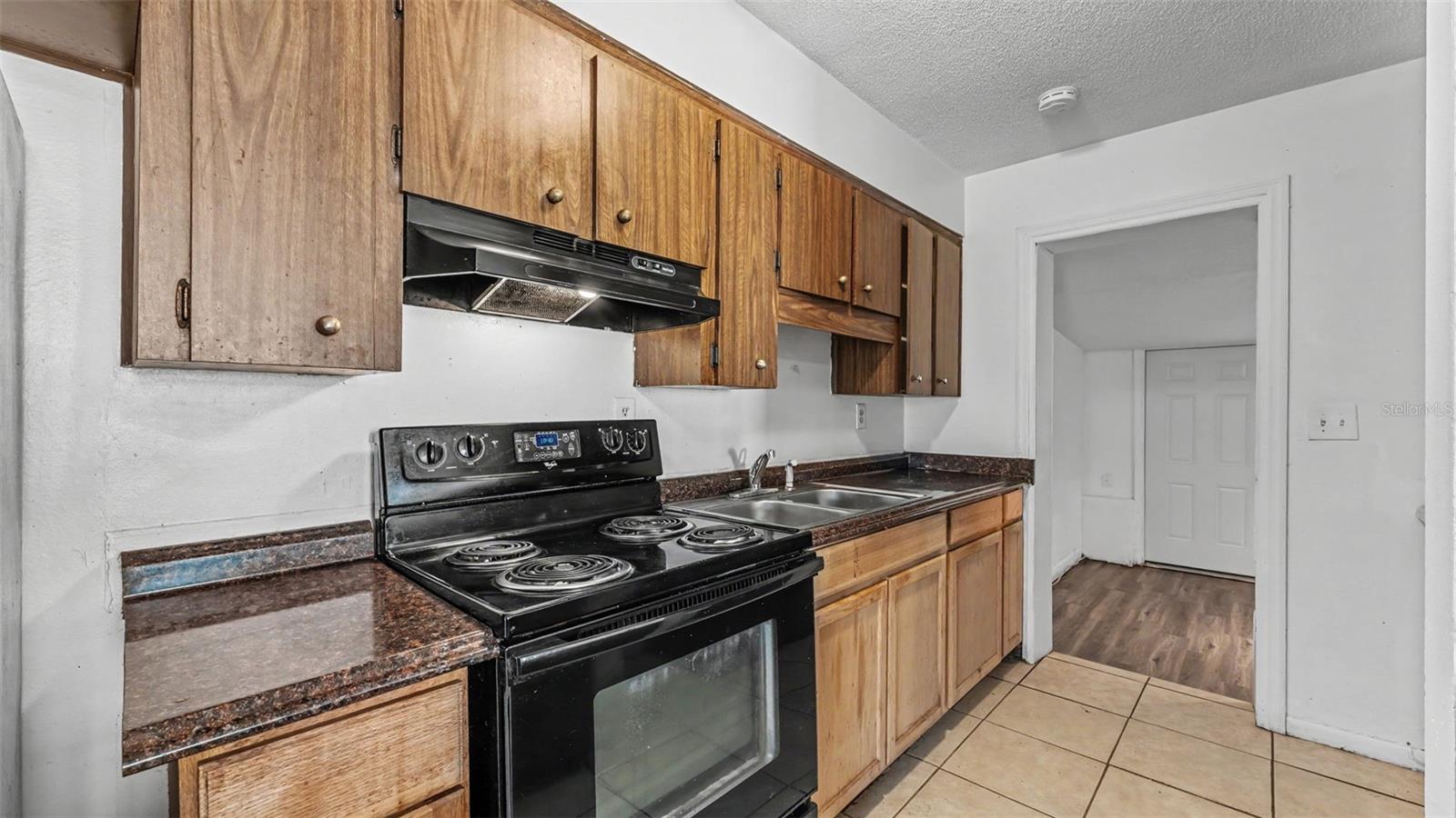LAKE BONNET HILLS - Residential