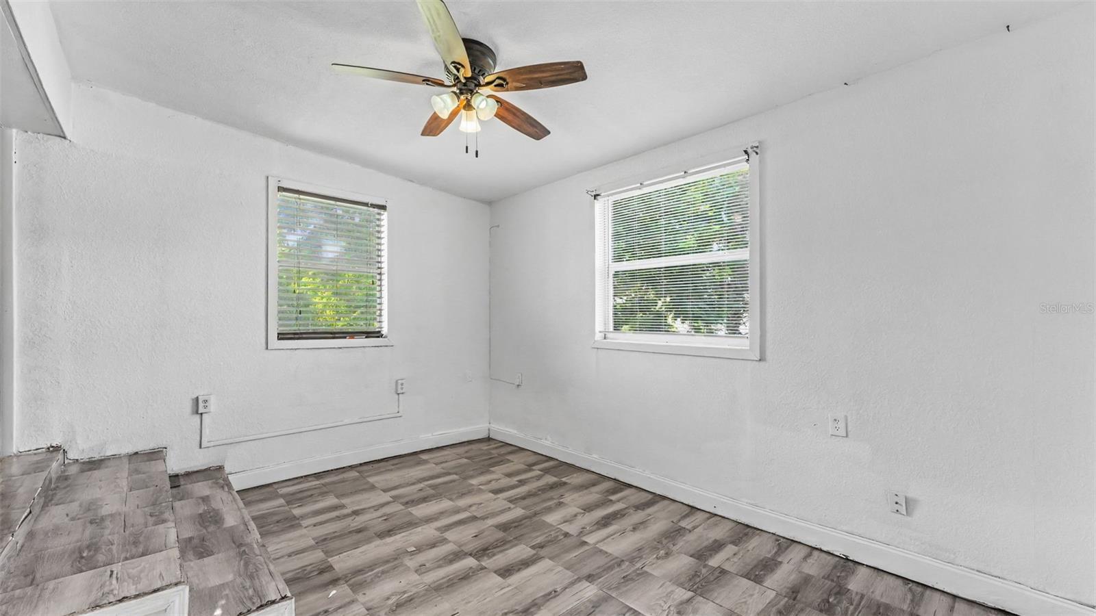 LAKE BONNET HILLS - Residential