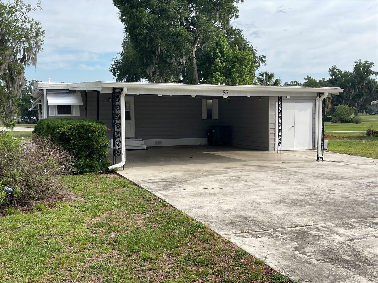 CONTINENTAL COUNTRY CLUB - Residential