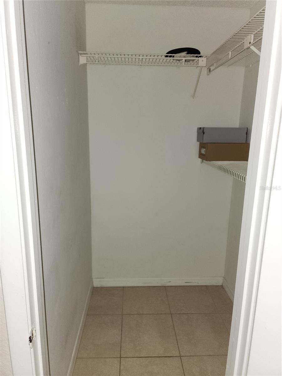 LANDING A CONDO - Residential