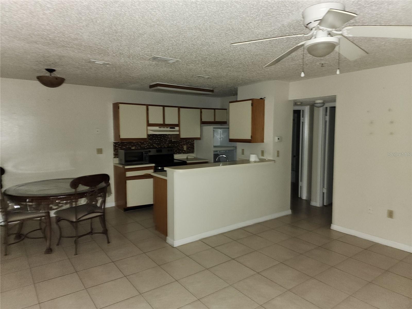 LANDING A CONDO - Residential