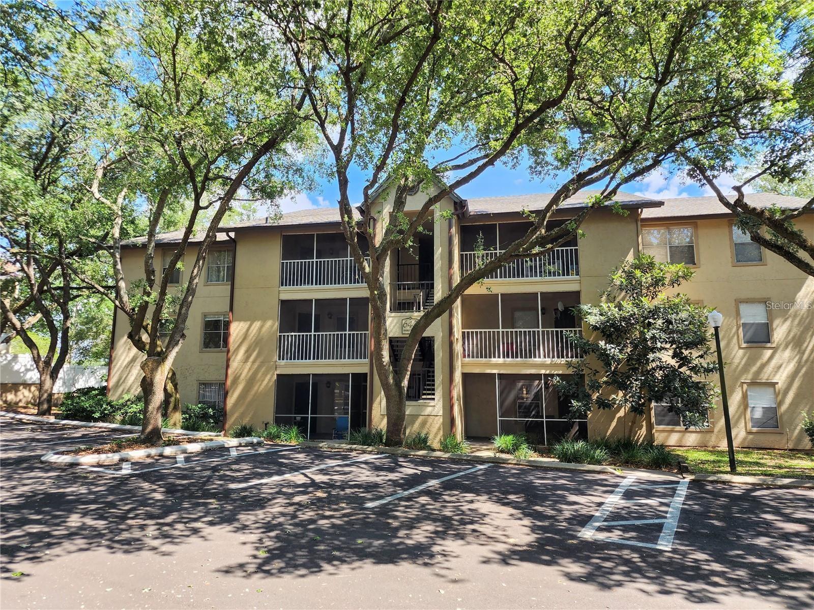 LANDING A CONDO - Residential