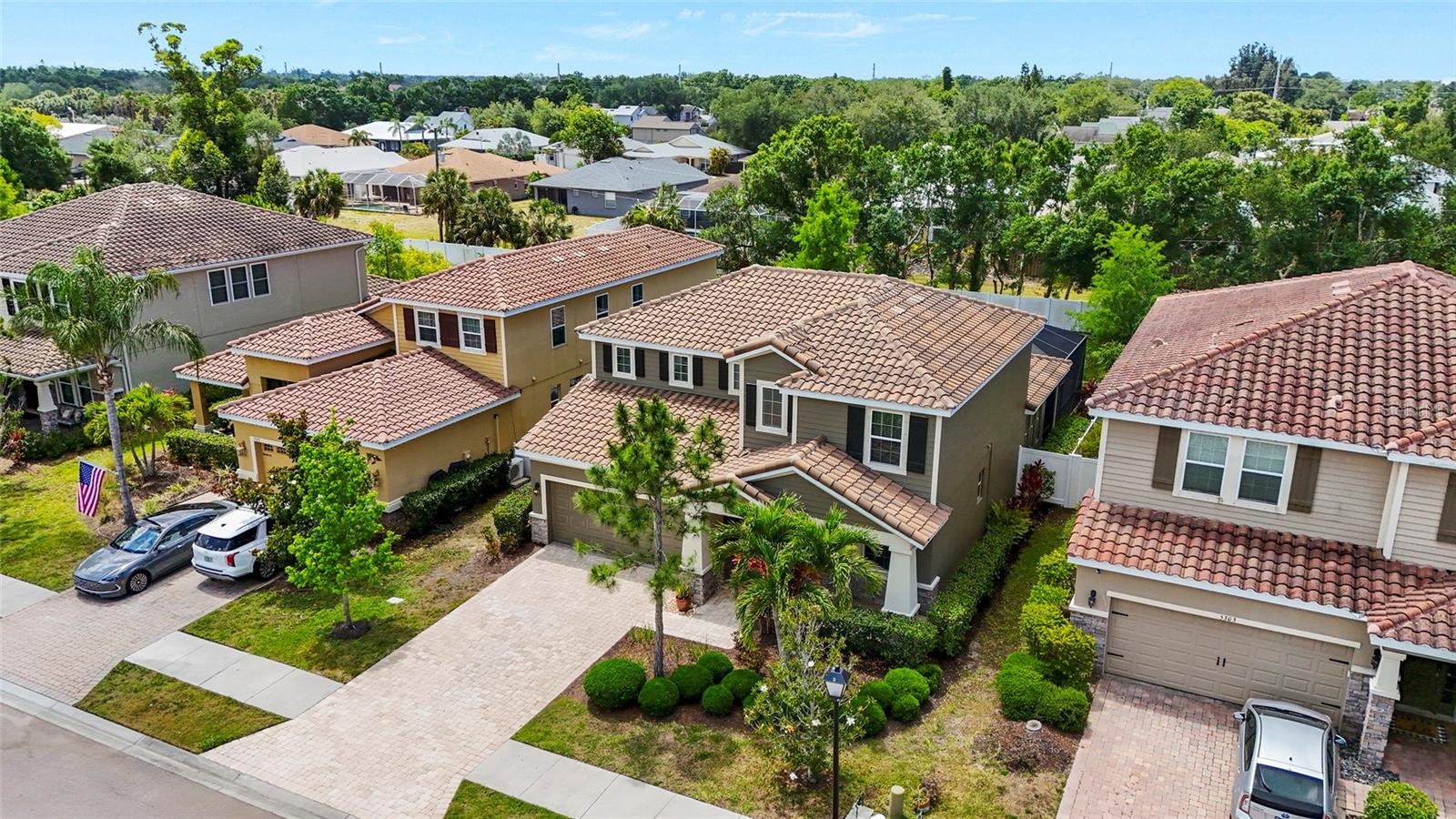 LUNA BAY - Residential
