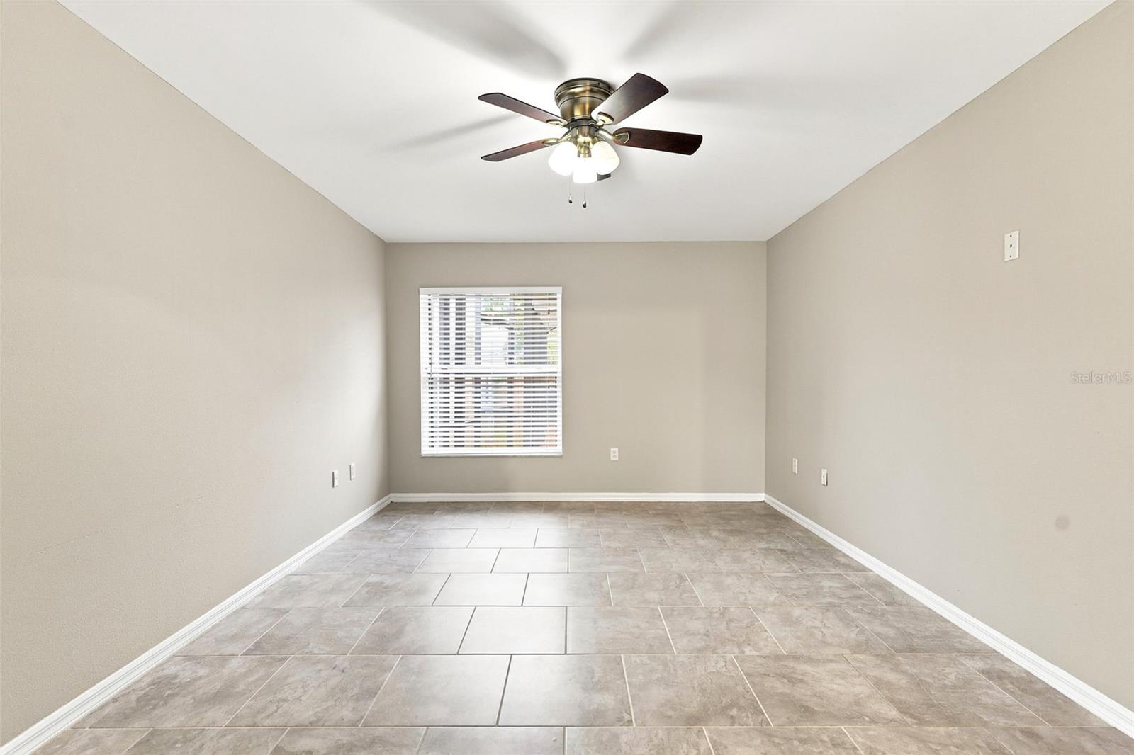 DELTONA LAKES UNIT 05 - Residential
