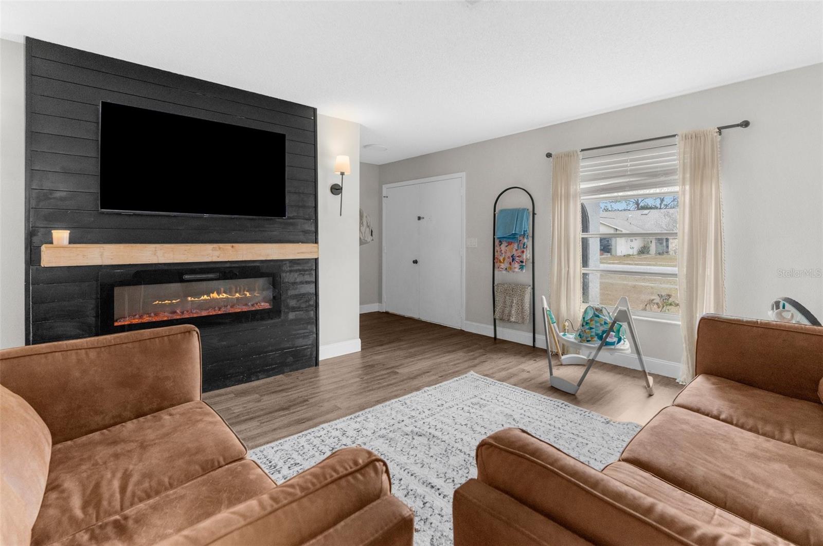 SPRING HILL - Residential
