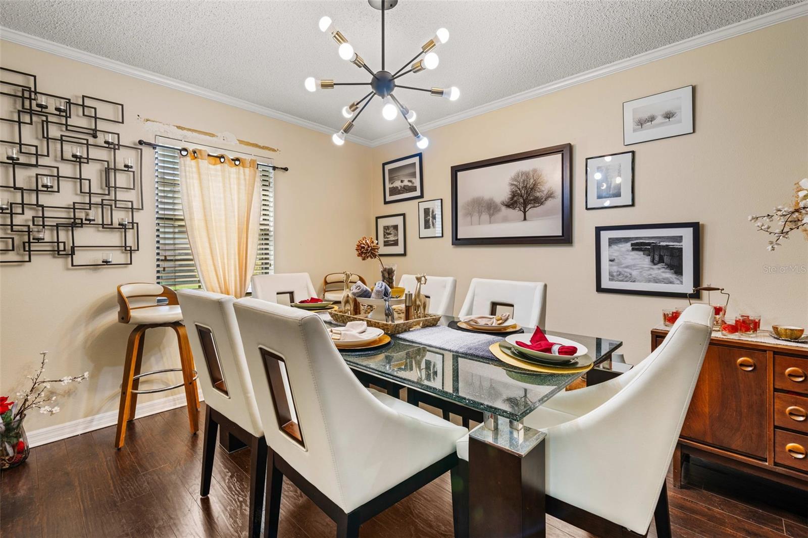 LEESBURG COACH HOUSES AT LEESBUG CONDO - Residential