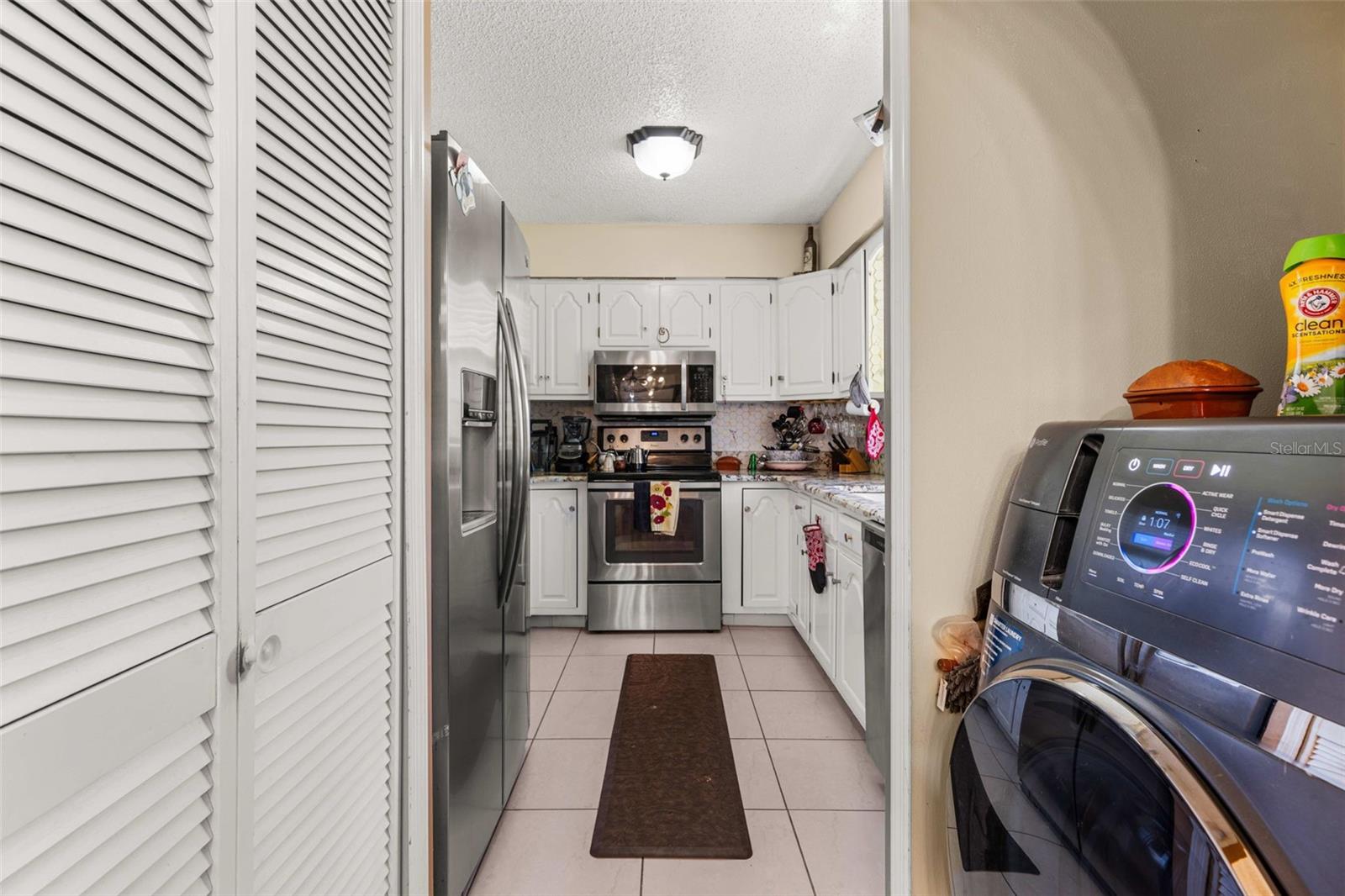 LEESBURG COACH HOUSES AT LEESBUG CONDO - Residential