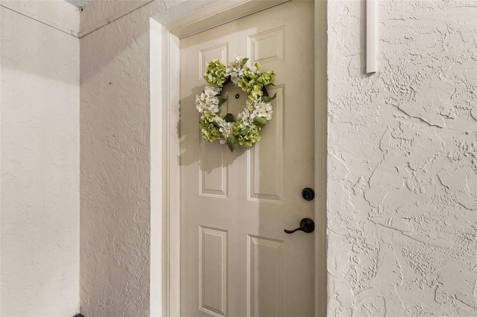 LEESBURG COACH HOUSES AT LEESBUG CONDO - Residential