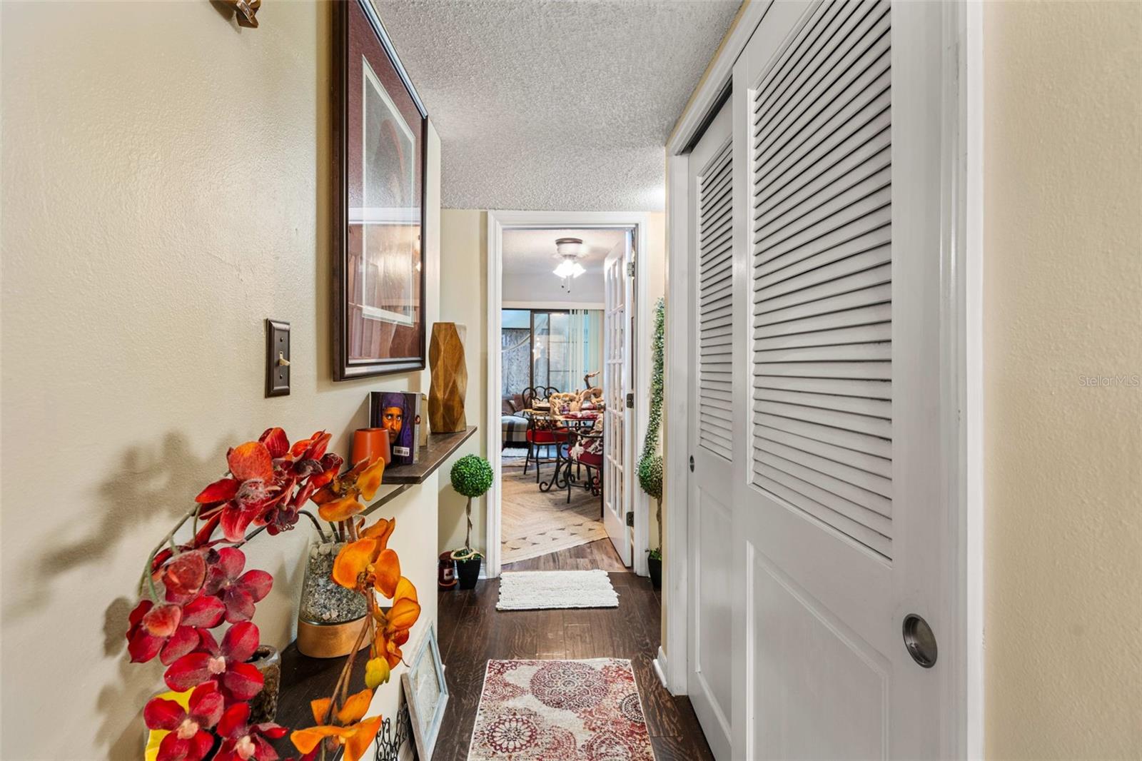 LEESBURG COACH HOUSES AT LEESBUG CONDO - Residential