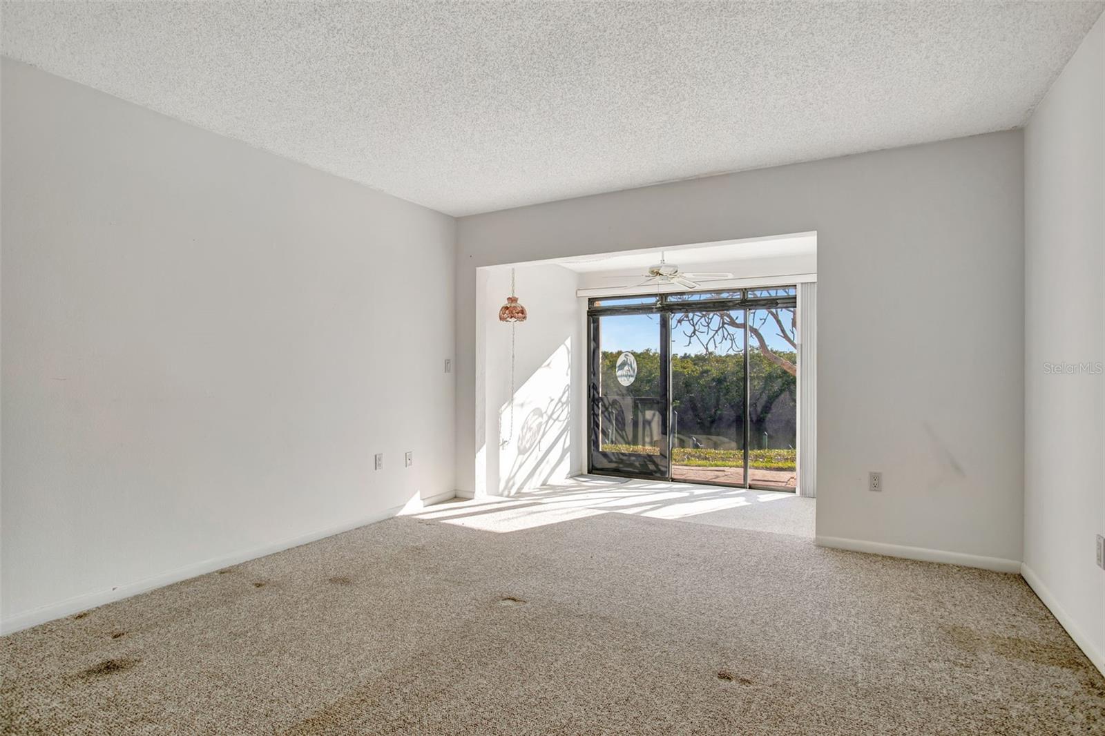 BAY HOLLOW - Residential