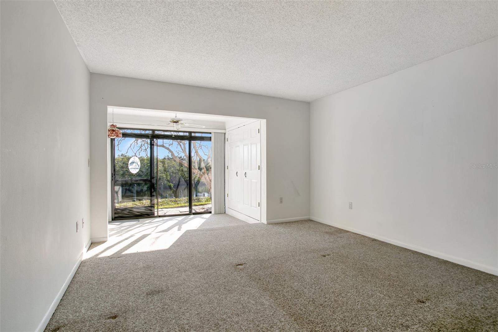 BAY HOLLOW - Residential