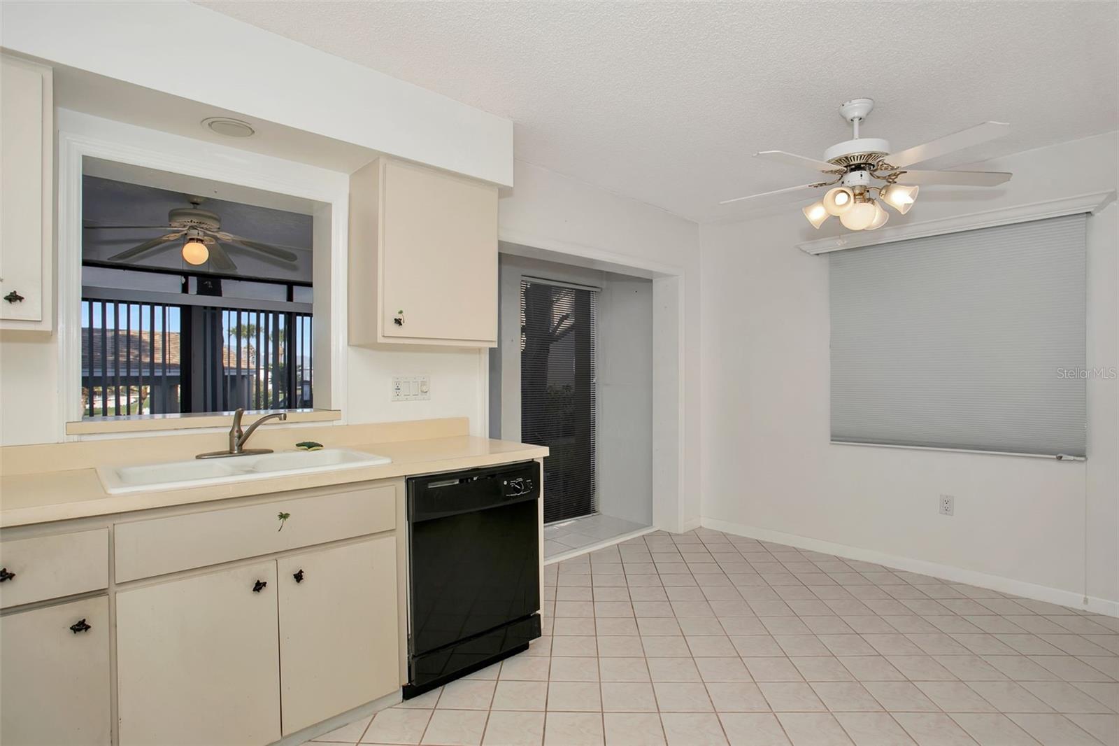 BAY HOLLOW - Residential
