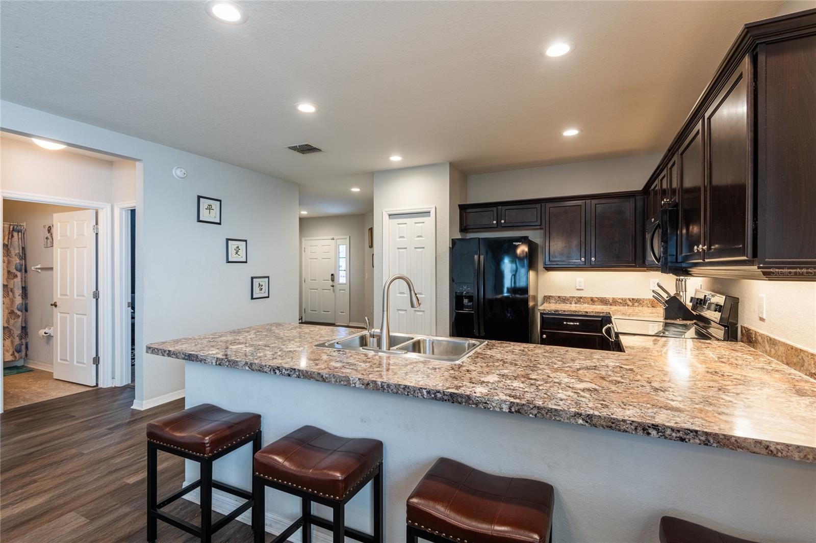SYMMES COVE - Residential