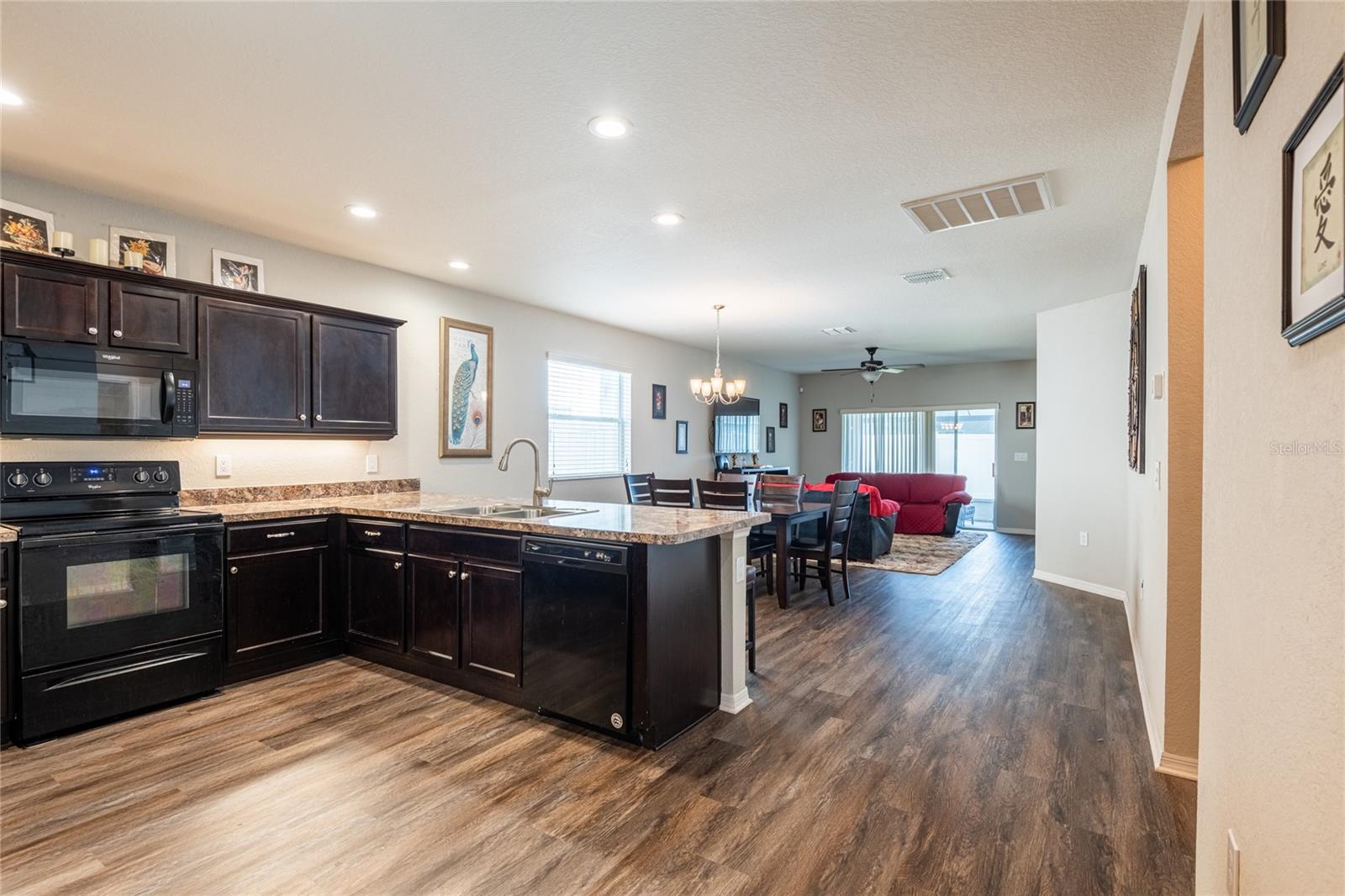 SYMMES COVE - Residential