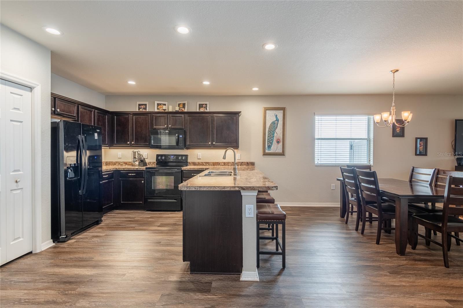 SYMMES COVE - Residential