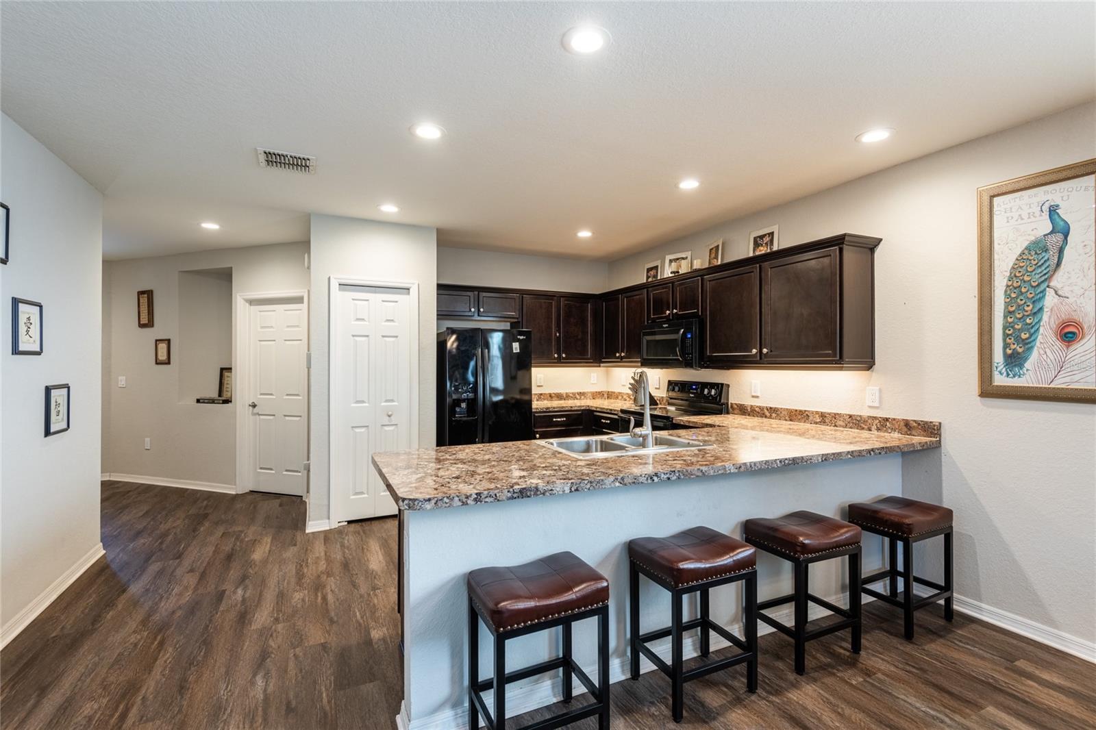 SYMMES COVE - Residential