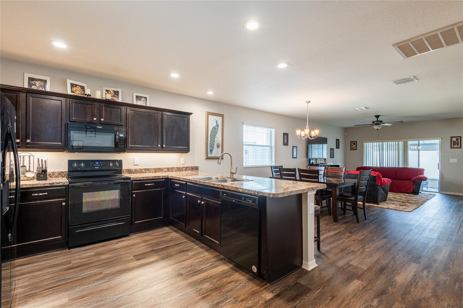 SYMMES COVE - Residential