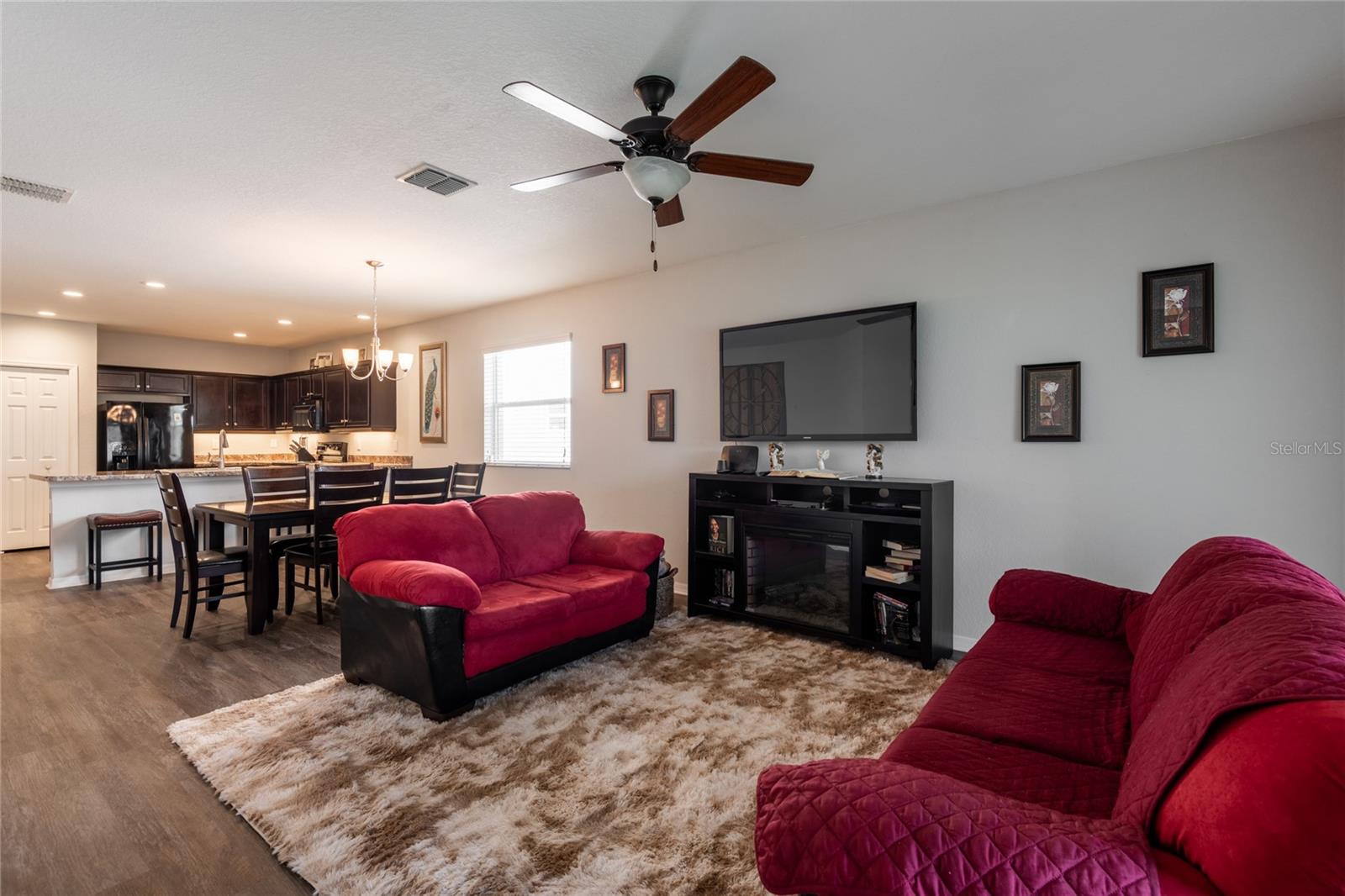 SYMMES COVE - Residential