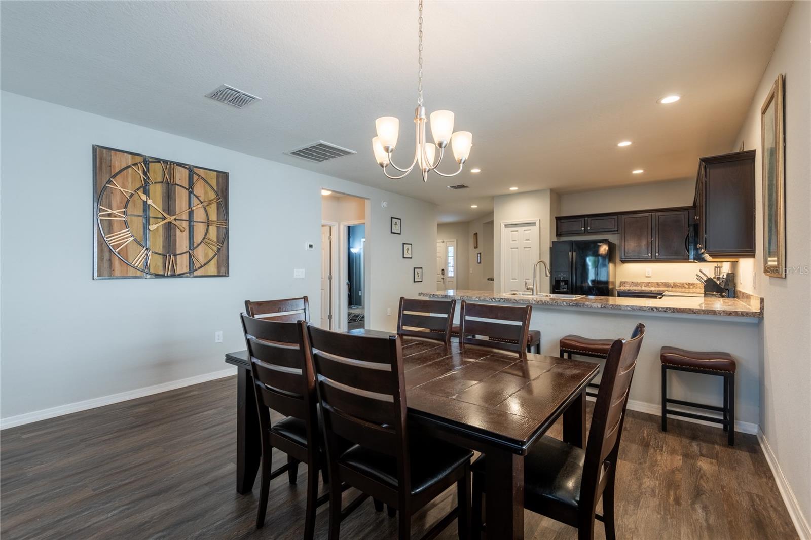 SYMMES COVE - Residential