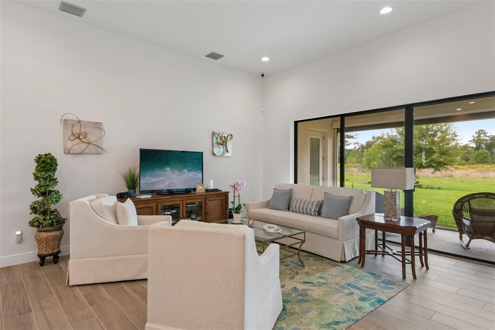 HINTON HAWKSTONE PH 1B - Residential