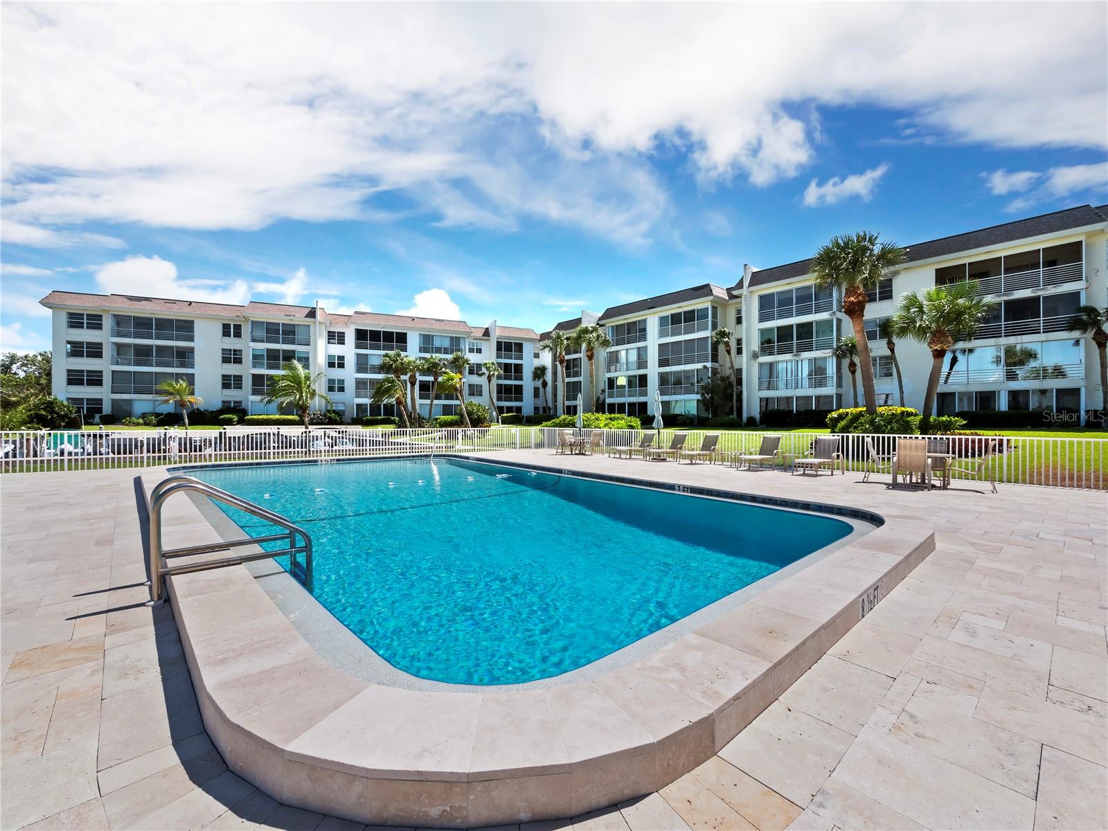 SUTTON PLACE - Residential