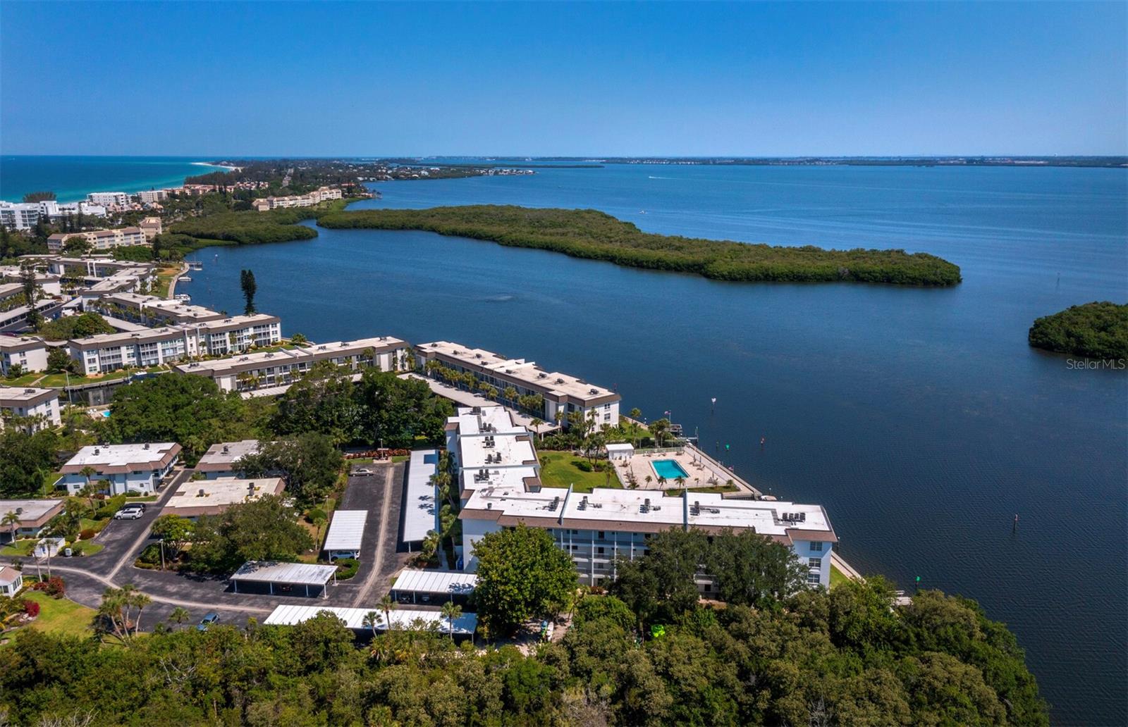 SUTTON PLACE - Residential