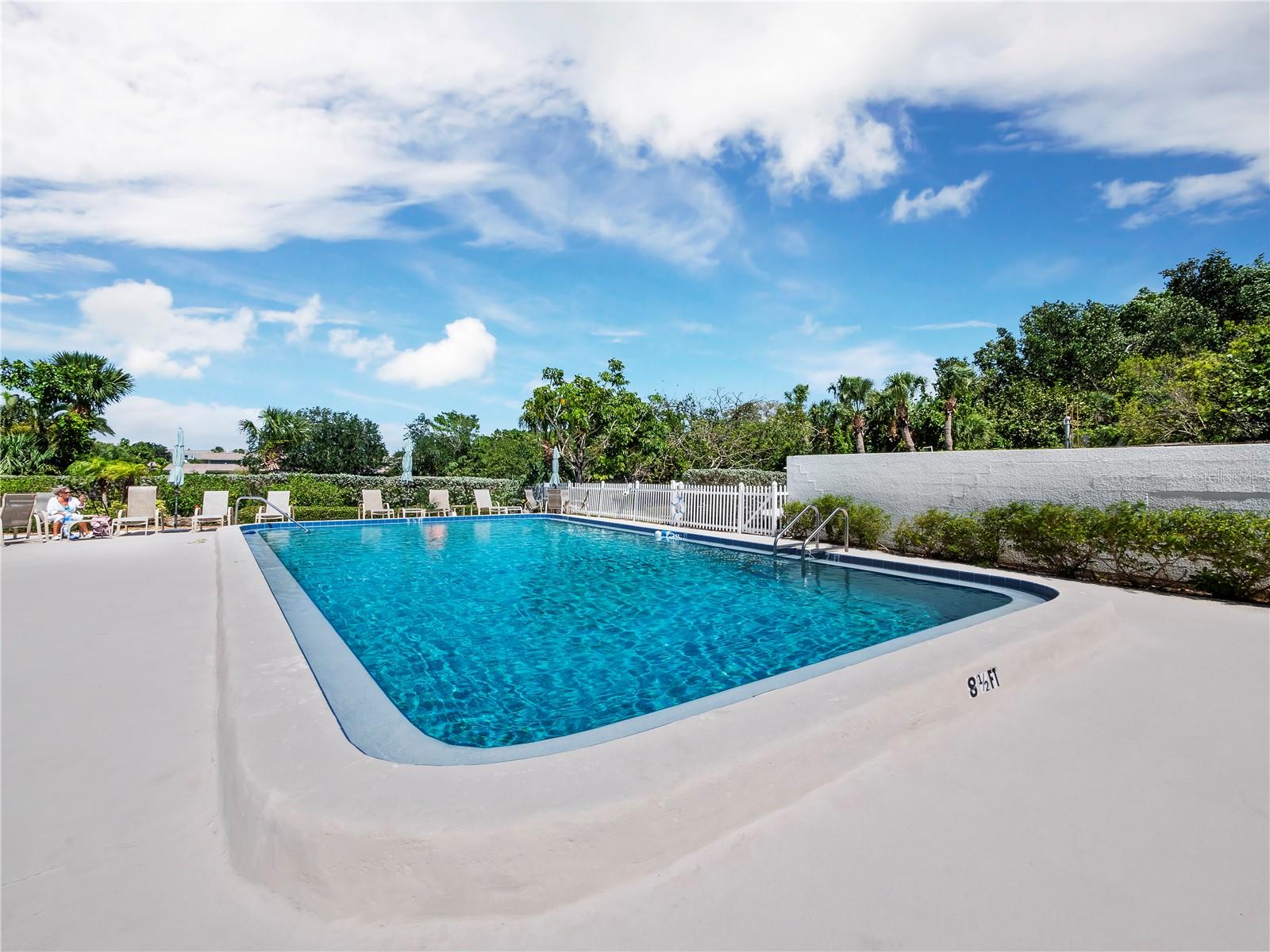 SUTTON PLACE - Residential