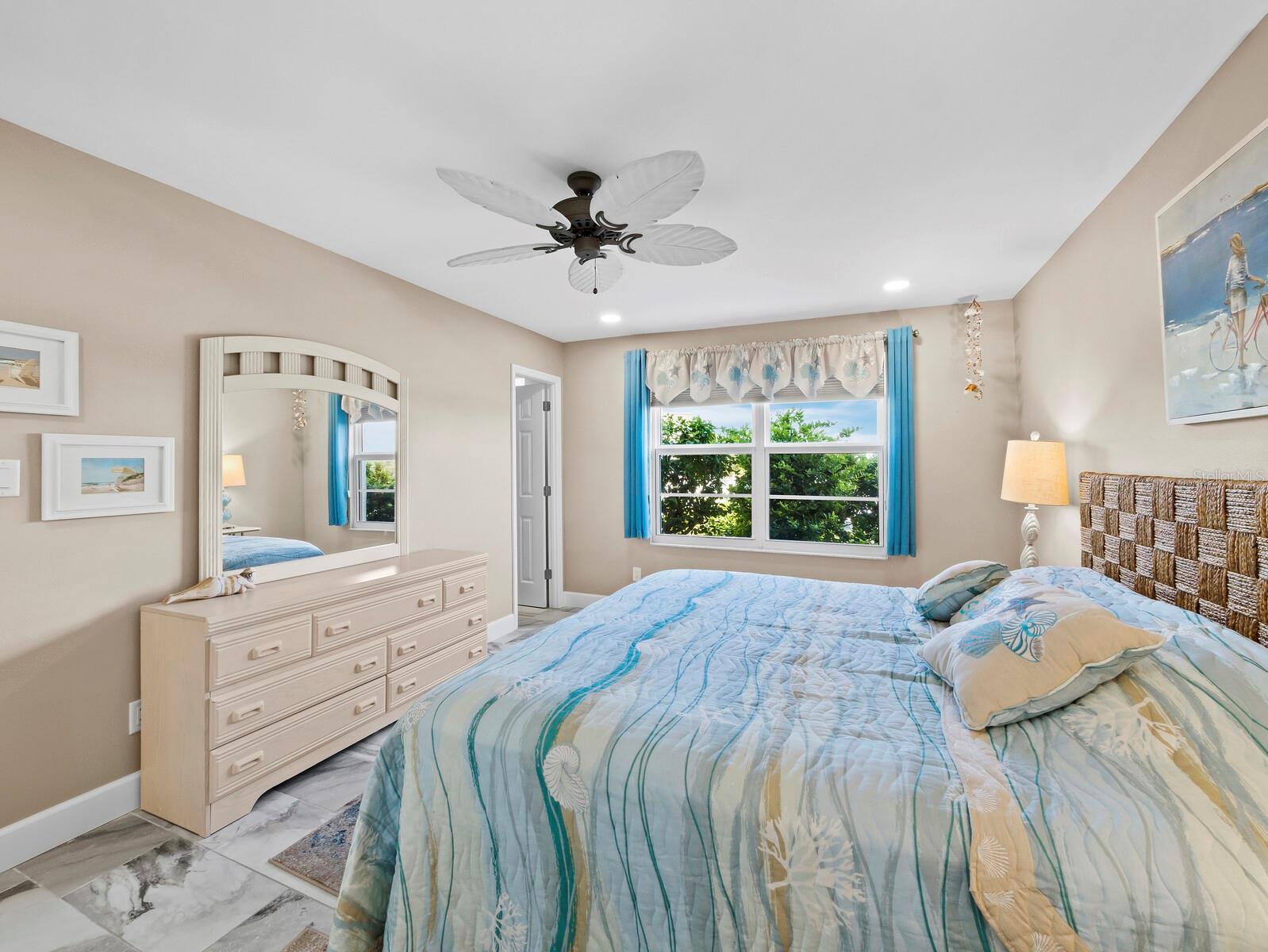SUTTON PLACE - Residential