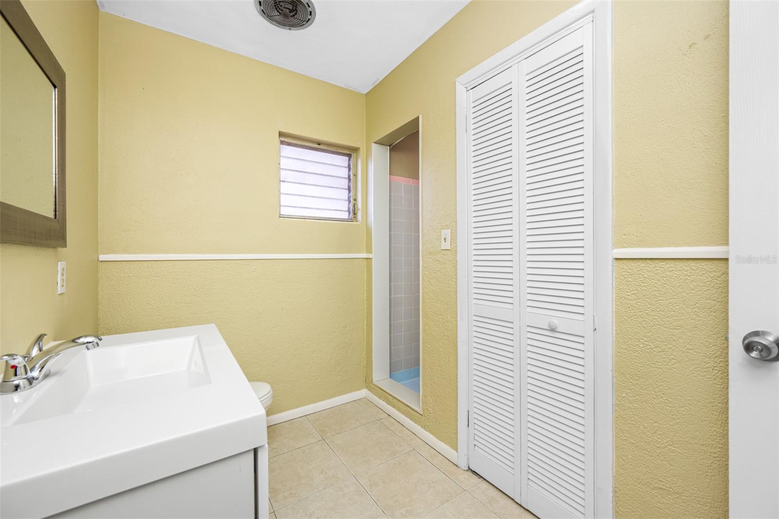 CRYSTAL BEACH REV - Residential Lease