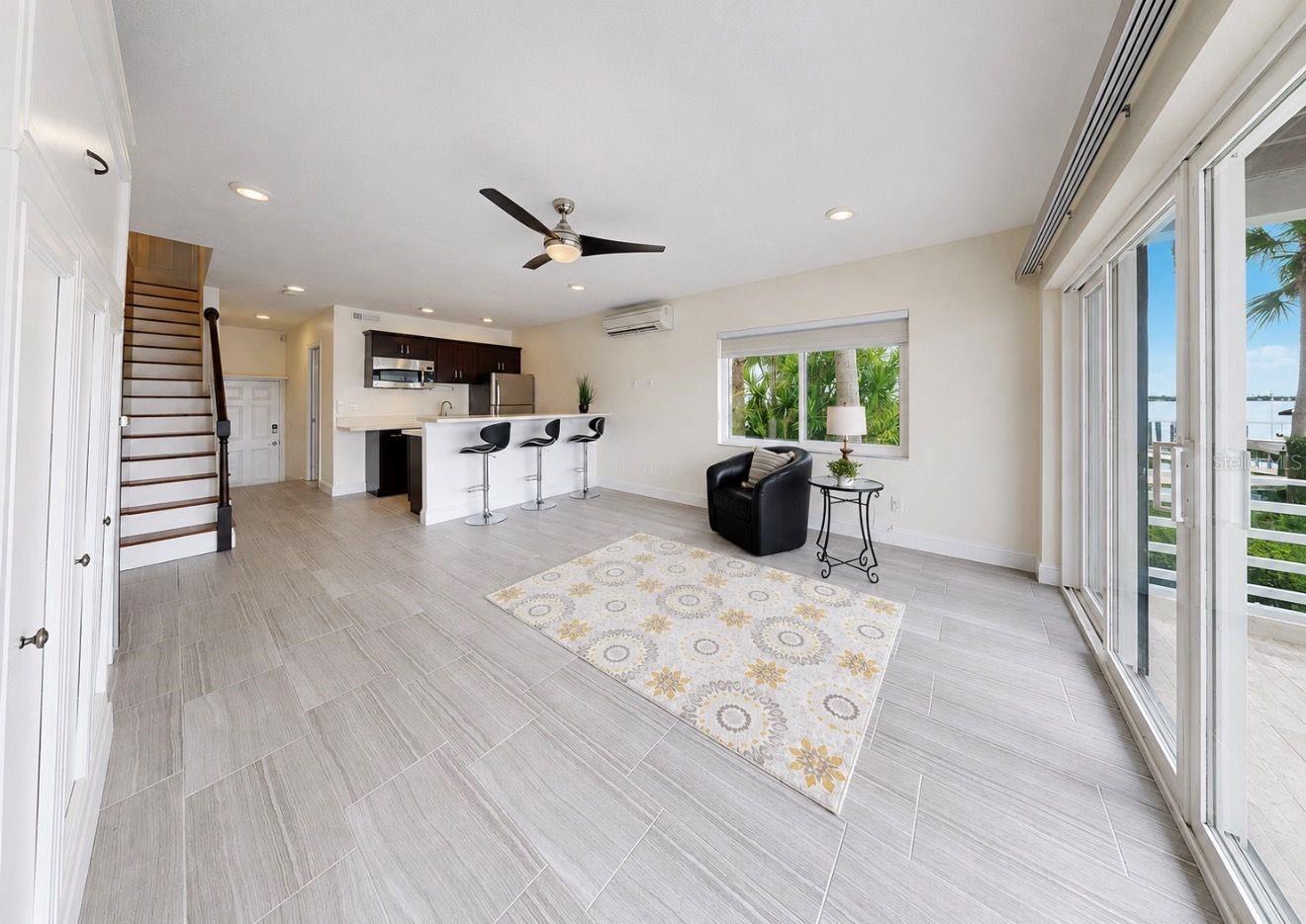 MIRABELLA TWNHMS SUB - Residential Lease