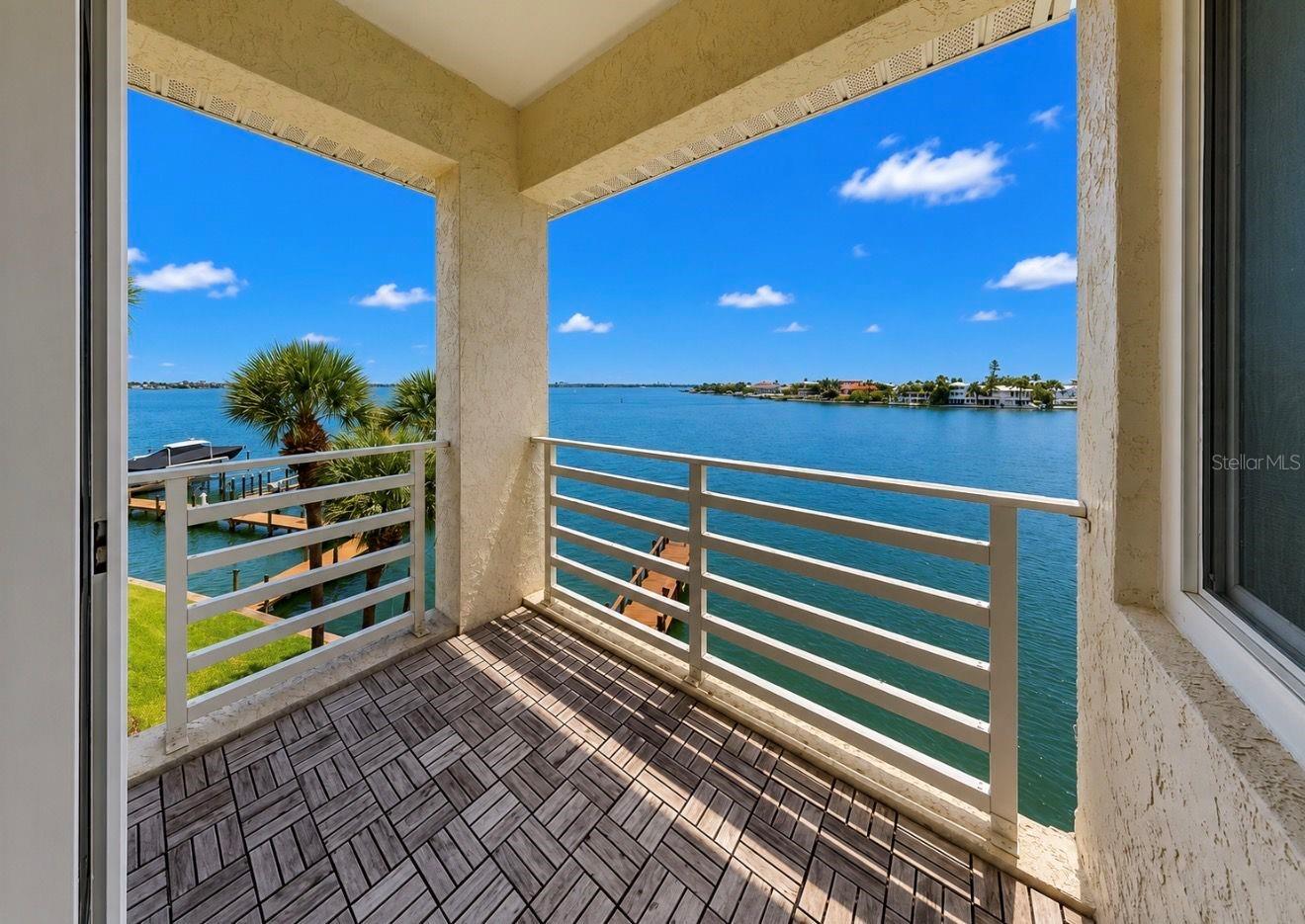 MIRABELLA TWNHMS SUB - Residential Lease