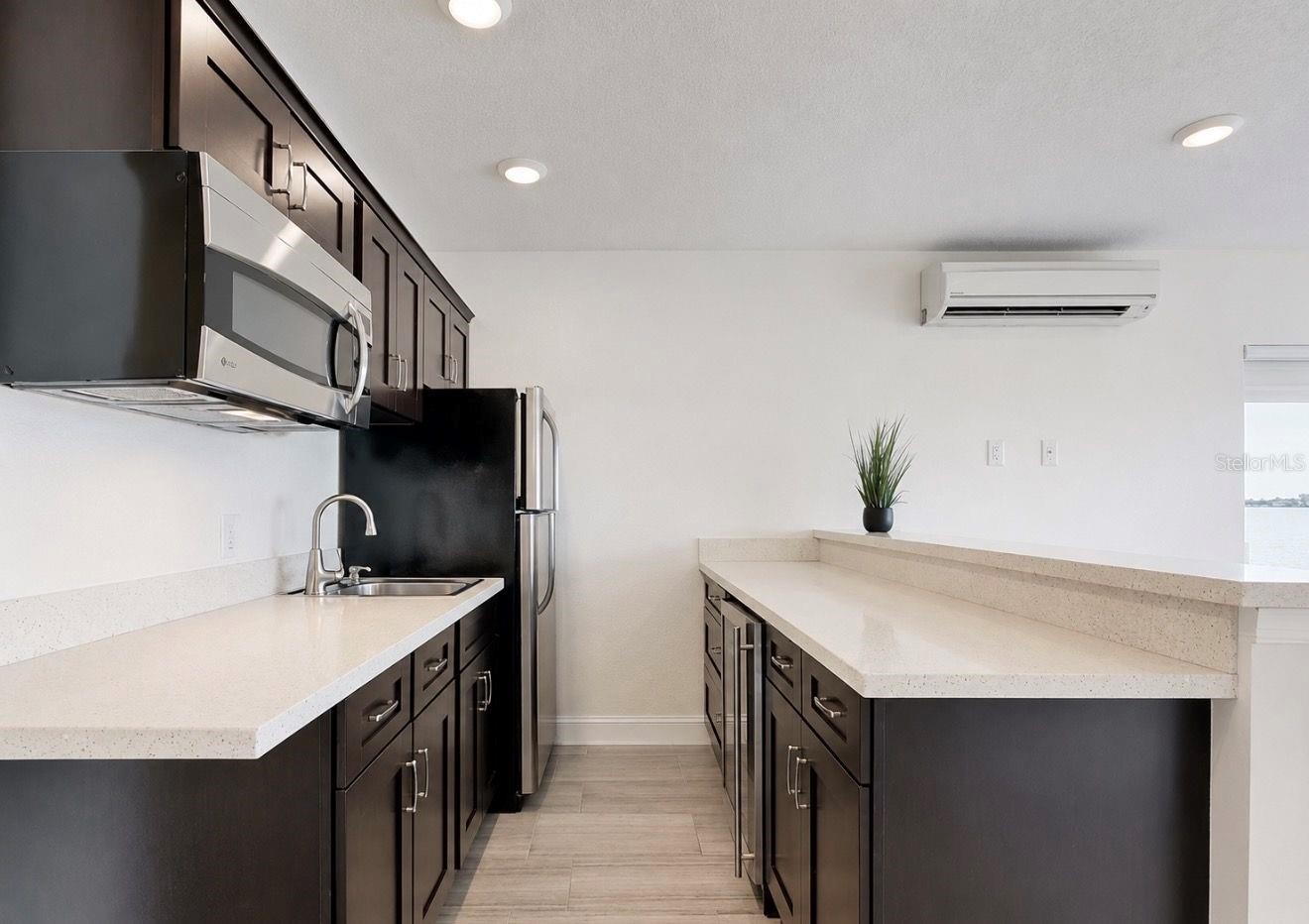 MIRABELLA TWNHMS SUB - Residential Lease