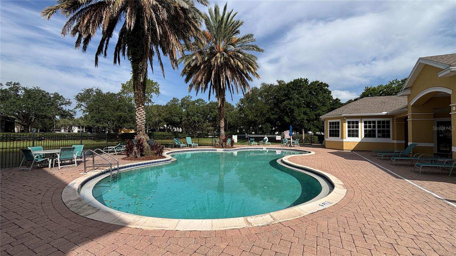 VILLA VALENCIA BLDG #8103 - Residential Lease