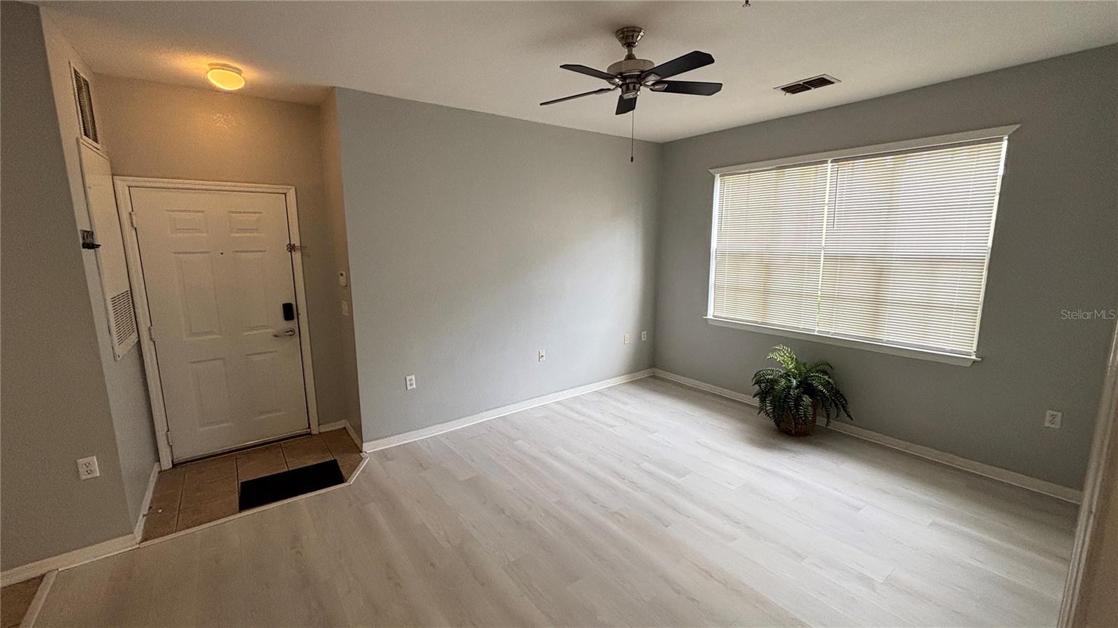 VILLA VALENCIA BLDG #8103 - Residential Lease